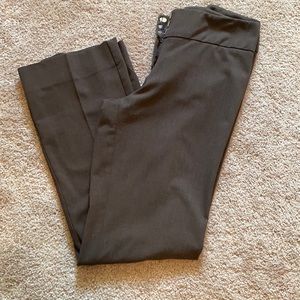🌻Kenneth Cole dress pants, brown, size 6s